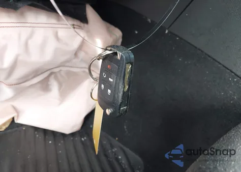 2018 Chevrolet Impala 1Lt from USA, damaged, VIN 2G1105S3XJ9154644